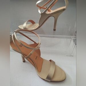 VERA WANG SATIN EVENING SHOES
